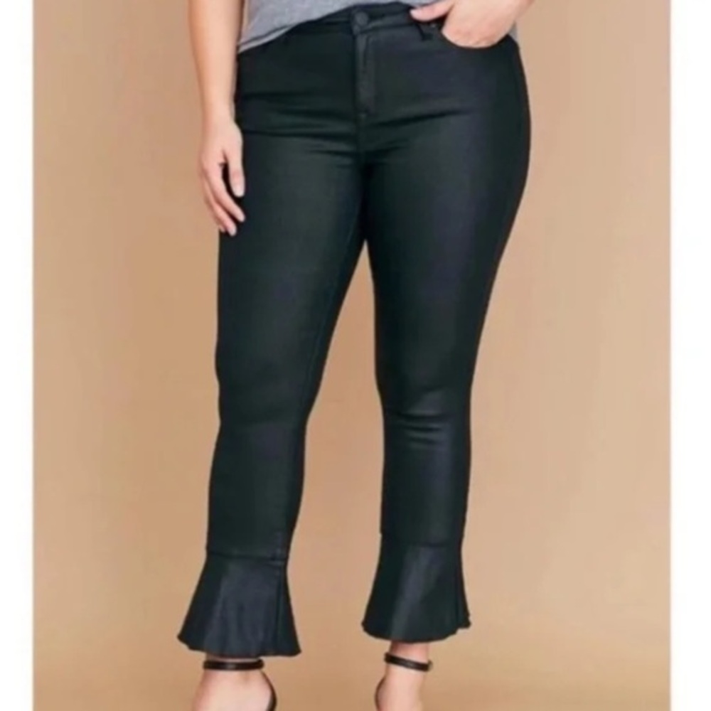 NWT LANE BRYANT Super Stretch Cropped Ruffle Jeans in Black Sz 16